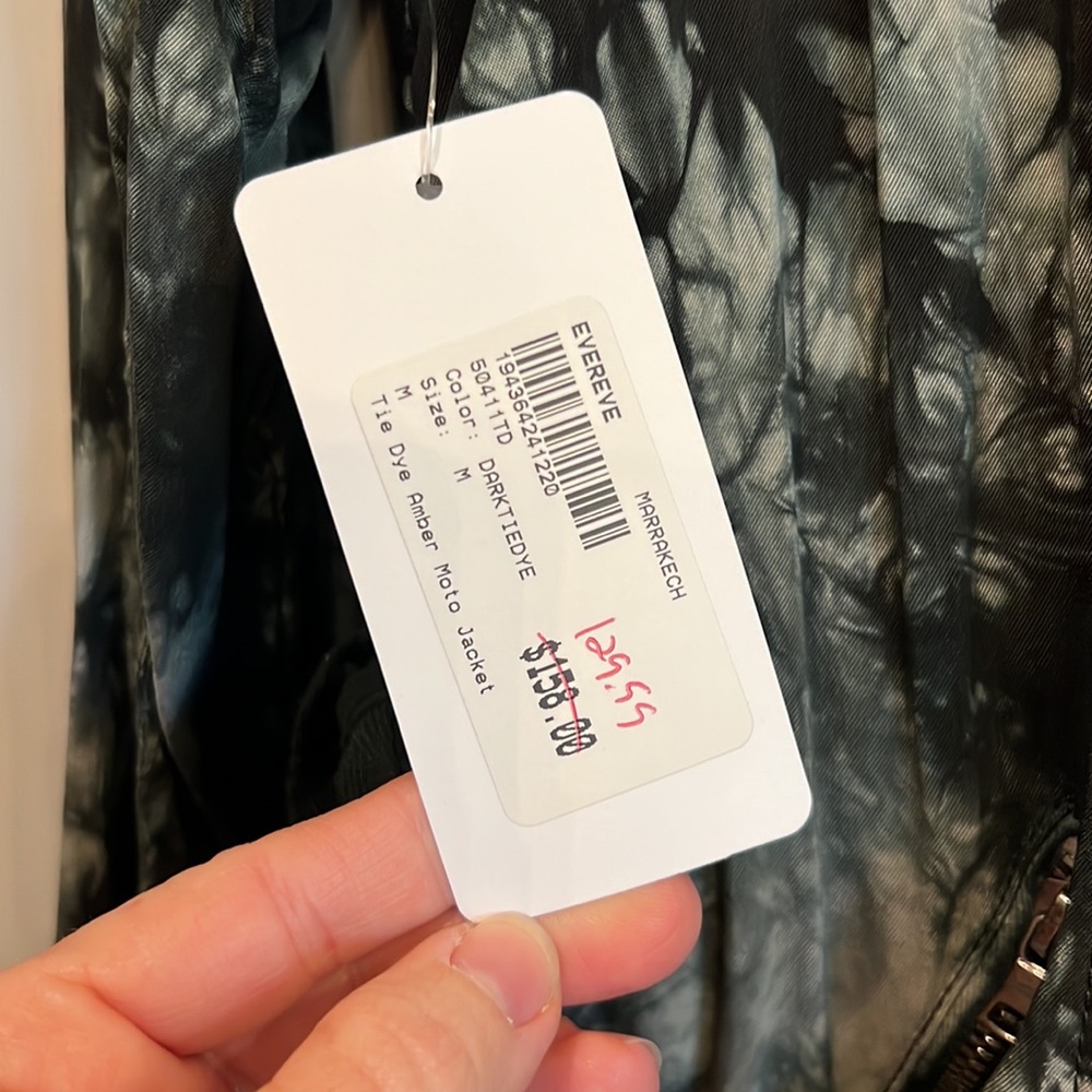 NWT medium tie dye - Picture 5 of 5
